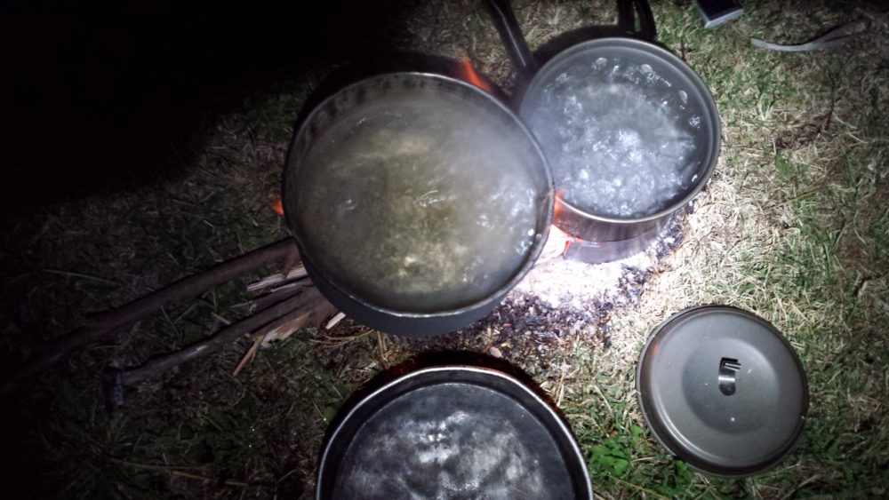 Add a Burn-Proof Grip to Pots and Lids with sugru - Honeybear Lane